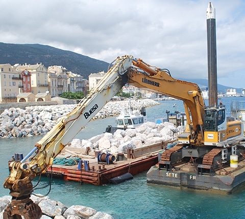 Monopontoon Le Genois Buesa 480x583