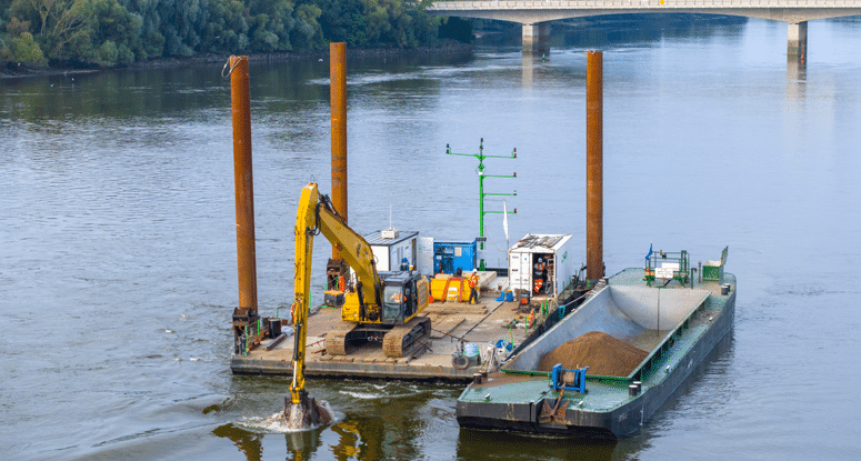 Marine equipment Baars Duis France (3) blog split hopper barge modular pontoon Baars