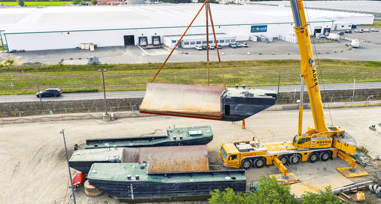 SPlit hopper barge demontage Duis France split hopper barges dismountable Baars