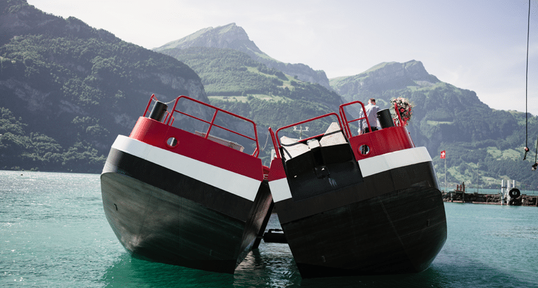 split hopper barge propelled 335 m3 (2)
